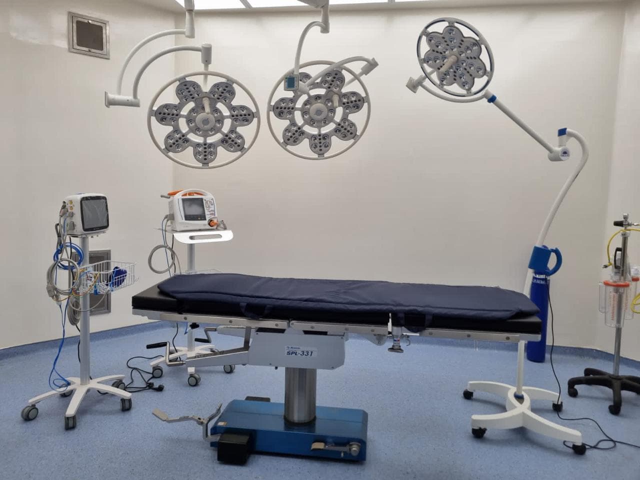 Building and Supply of 27 Operating Rooms